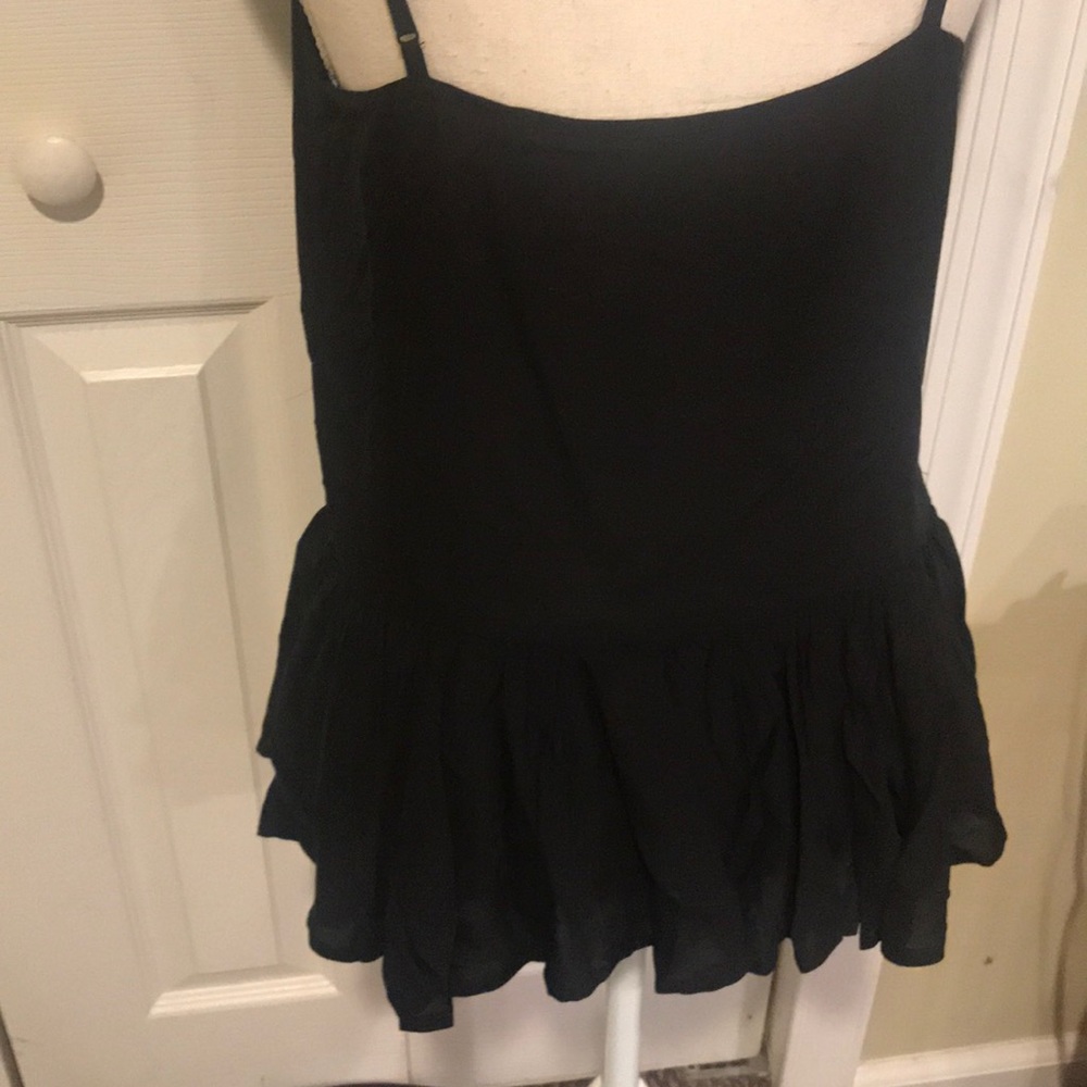 Old Navy Ruffle Cami - Picture 10 of 11